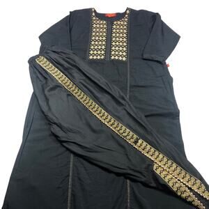 Dolly’s Abaya & beaded dhoti pants XXL